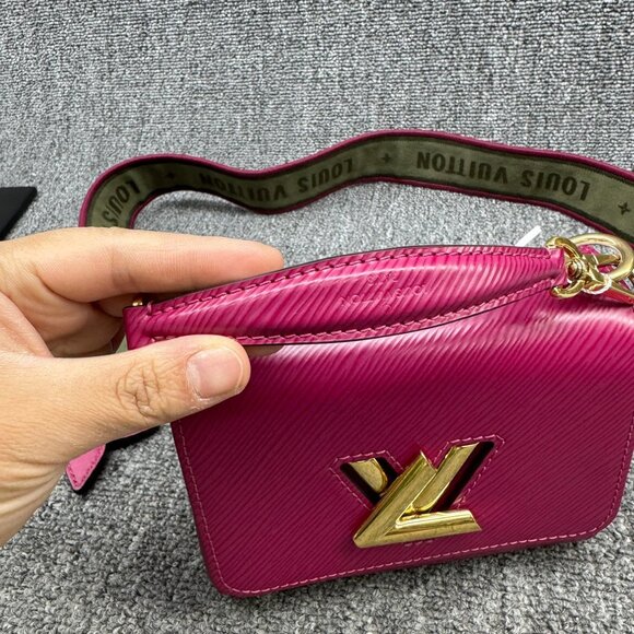 Louis Vuitton Twist Leather Shoulder Bag fbcco1750-102125 - Picture 4 of 16